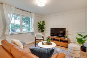 Glen Cove Vacation Rental Less Than 1 Mi to Downtown!